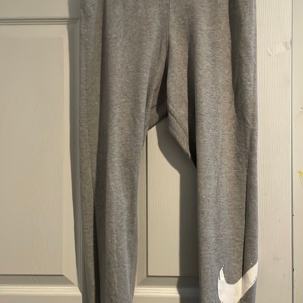 Nike tights size Large